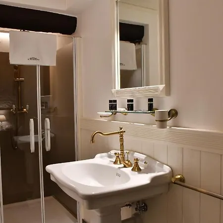 Al Palazzetto 4*