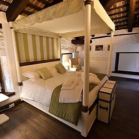 Al Palazzetto 4*