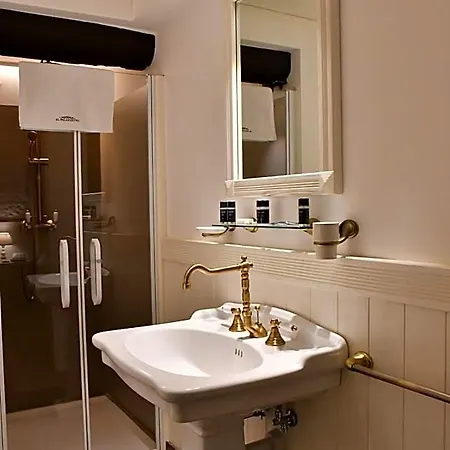 Al Palazzetto 4*