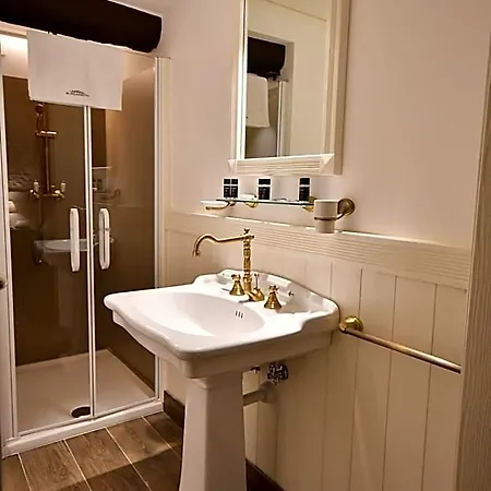 Al Palazzetto 4*