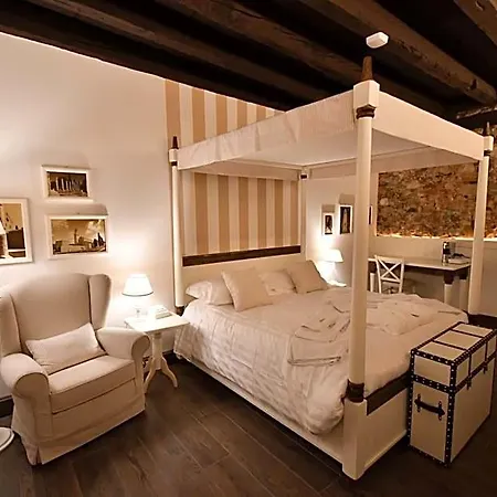 Al Palazzetto 4* Údine